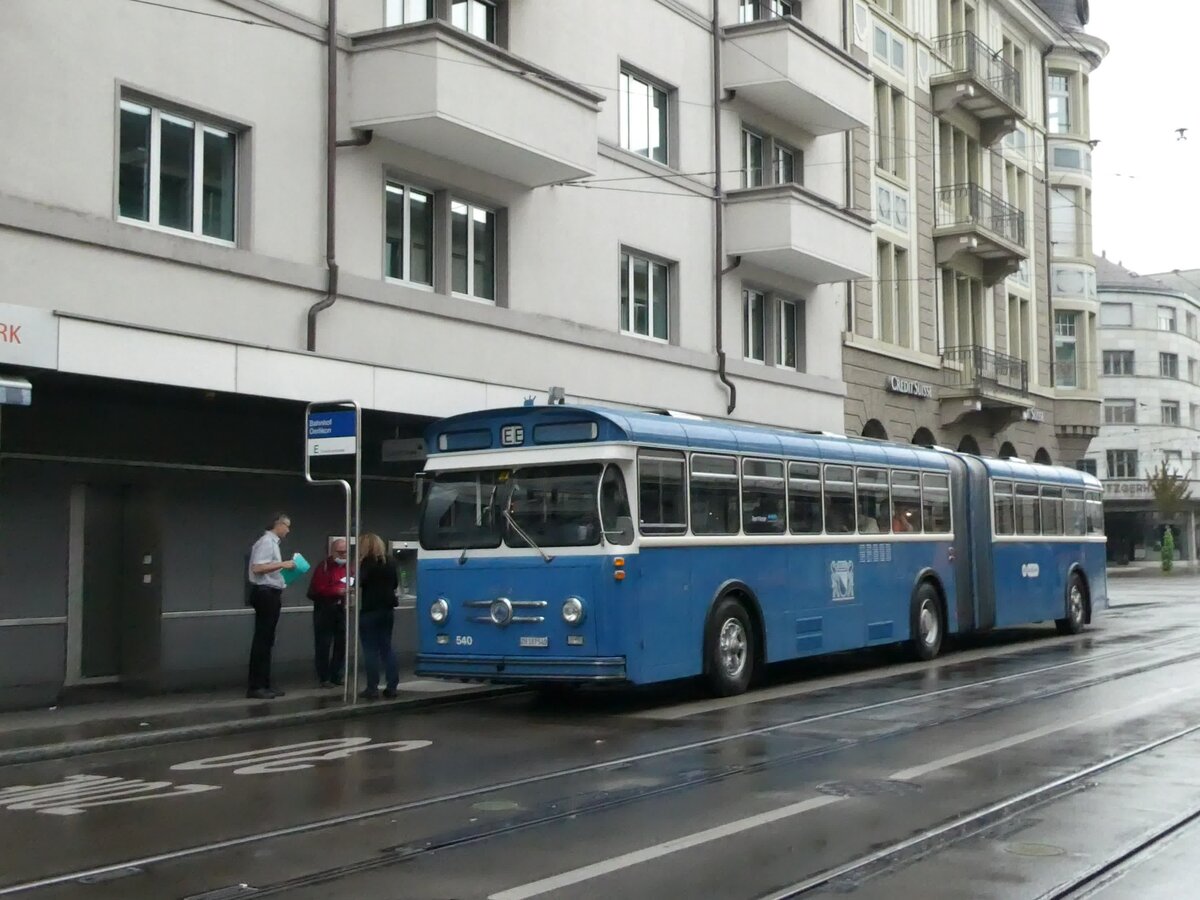 (228'345) - VBZ Zrich (TMZ) - Nr. 540/ZH 187'540 - Saurer/Saurer (ex Nr. 7540; ex Nr. 540) am 26. September 2021 in Zrich, Bahnhof-Oerlikon