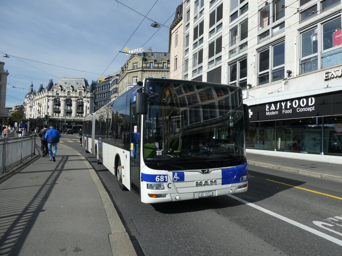 (228'893) - TL Lausanne - Nr. 681/VD 1574 - MAN am 11. Oktober 2021 in Lausanne, Bel-Air