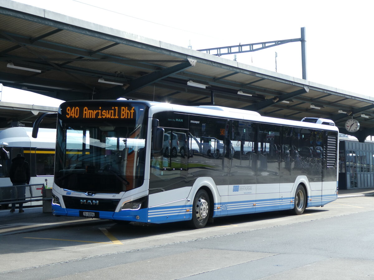 (229'113) - BOTG Amriswil - Nr. 417/TG 62'894 - MAN am 13. Oktober 2021 beim Bahnhof Romanshorn