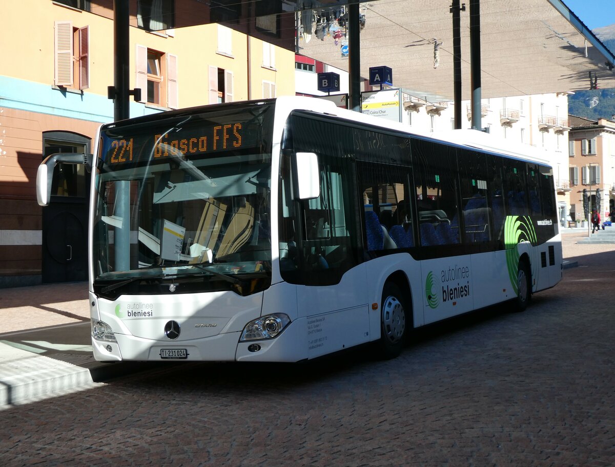 (229'141) - ABl Biasca - Nr. 24/TI 231'024 - Mercedes am 14. Oktober 2021 beim Bahnhof Bellinzona