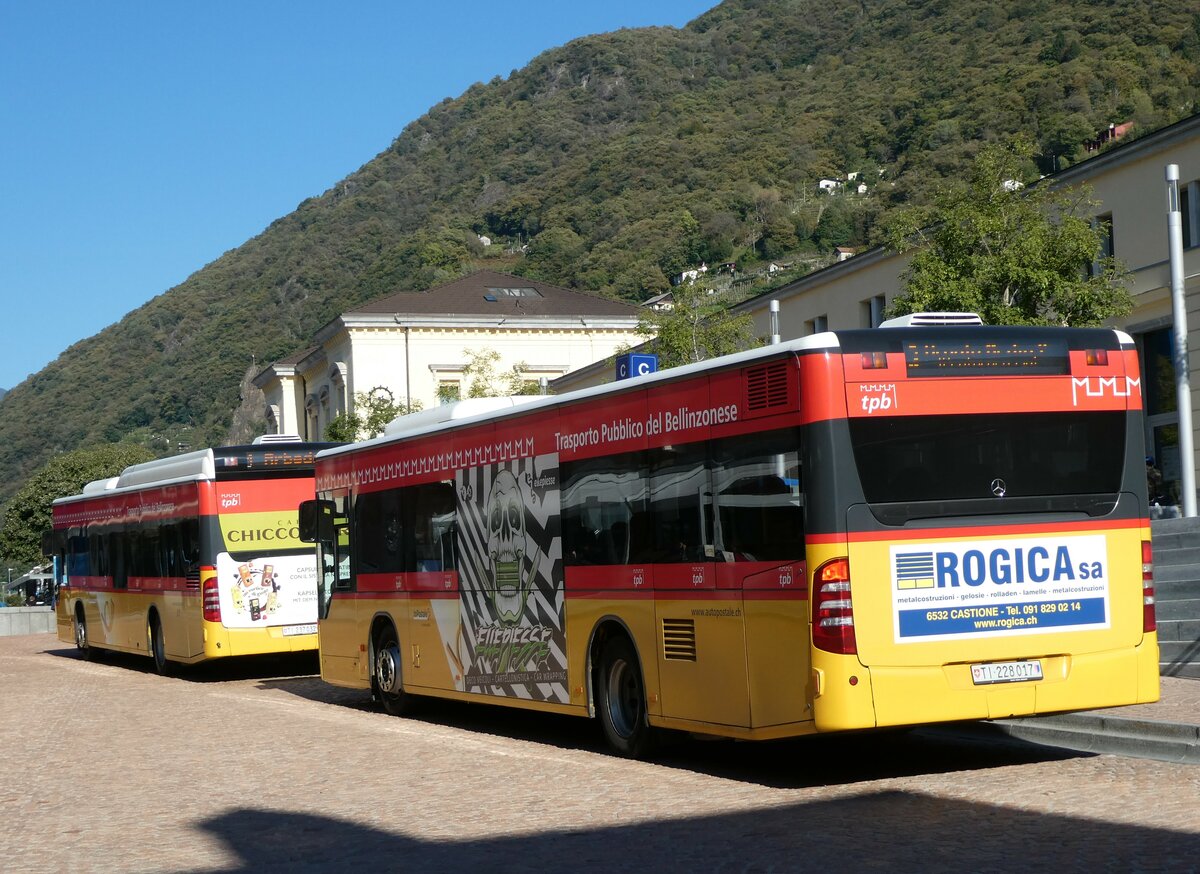 (229'206) - AutoPostale Ticino - TI 228'017 - Mercedes am 14. Oktober 2021 beim Bahnhof Bellinzona