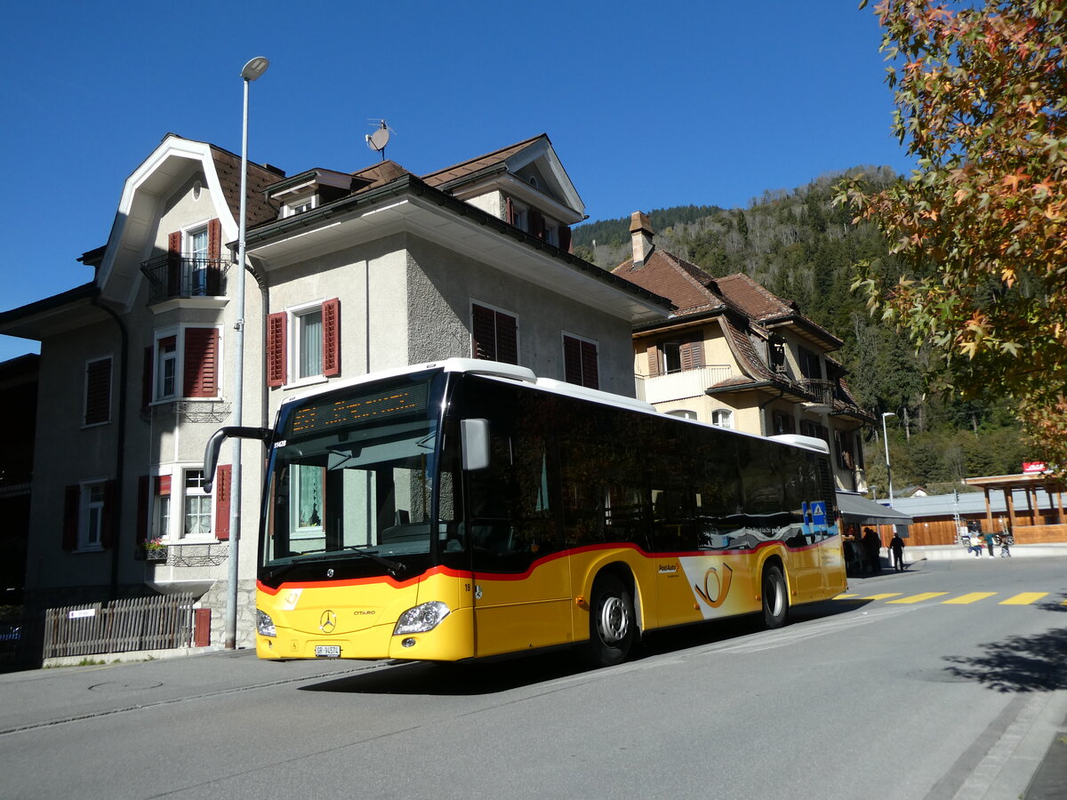 (229'255) - Fontana, Ilanz - Nr. 19/GR 94'574 - Mercedes am 15. Oktober 2021 in Ilanz, Poststrasse