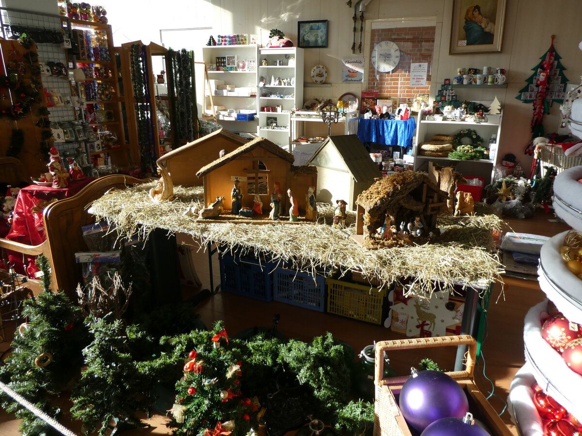 (229'426) - Weihnachtsverkauf 2021 im BrockiShop Thun am 18. Oktober 2021