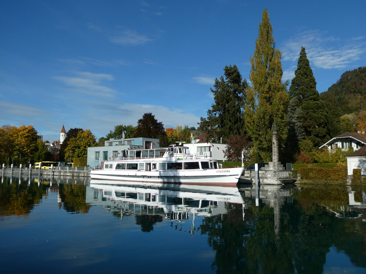 (229'471) - Motorschiff Stockhorn am 19. Oktober 2021 an der Schifflndte Thun