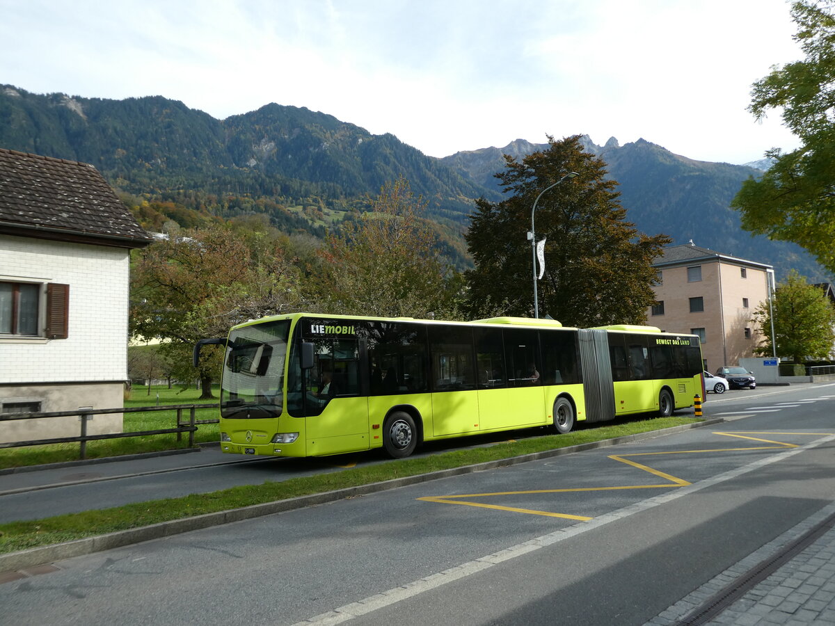 (229'538) - PLA Vaduz - Nr. 55/FL 39'855 - Mercedes am 20. Oktober 2021 in Triesen, Post