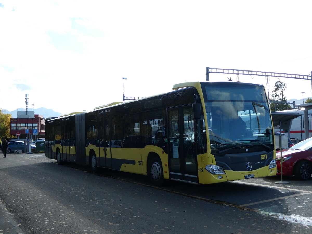 (229'550) - STI Thun - Nr. 162/BE 752'162 - Mercedes am 21. Oktober 2021 in Thun, CarTerminal