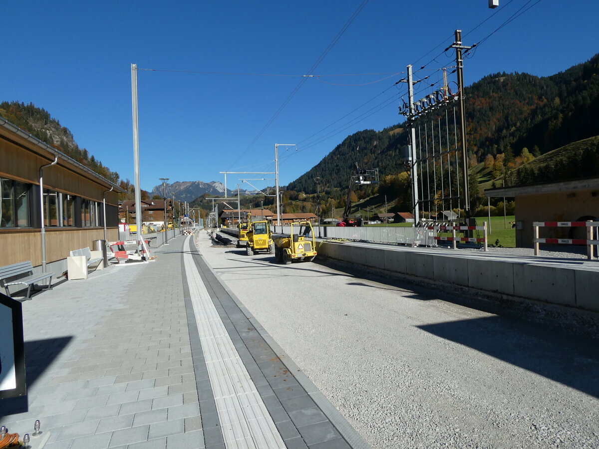 (229'858) - Baustelle am 24. Oktober 2021 im Bahnhof Boltigen