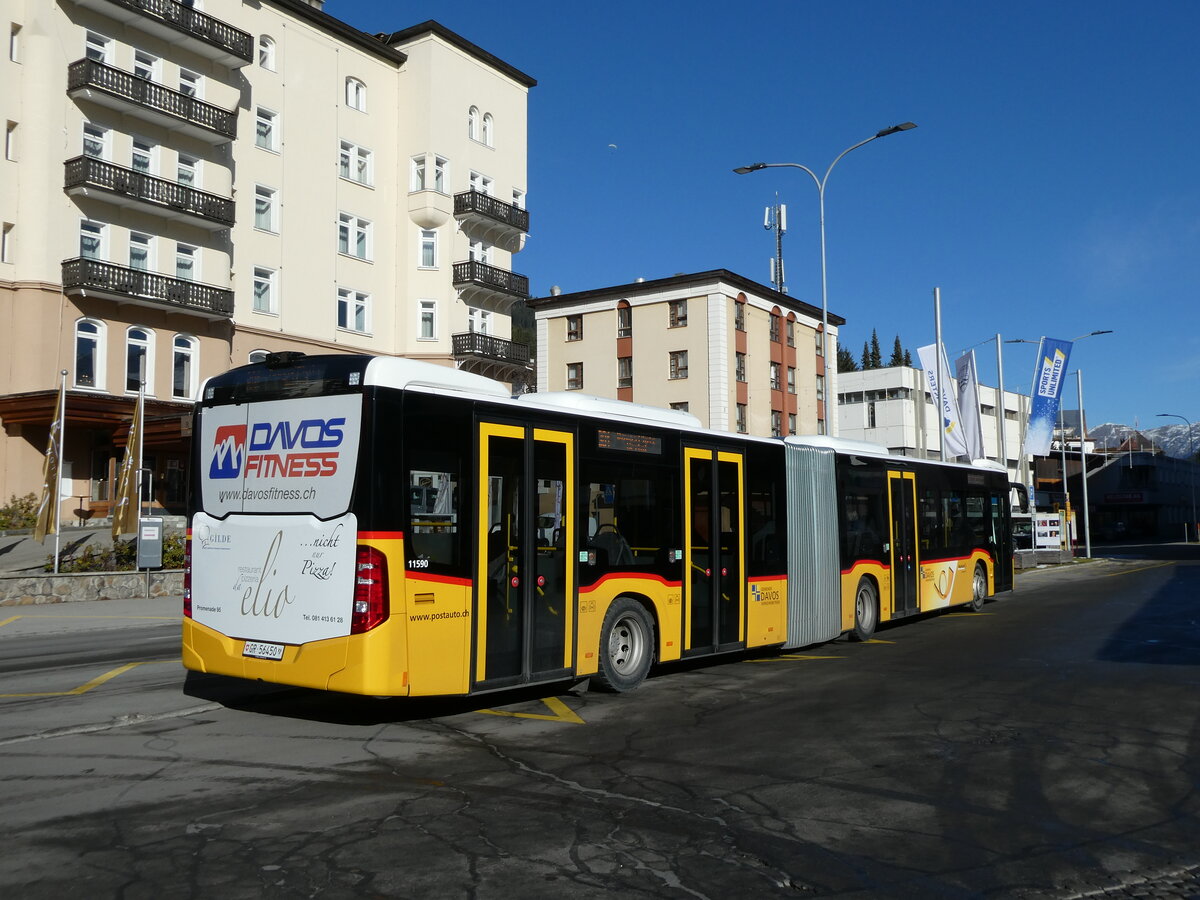 (230'524) - PostAuto Graubnden - GR 56'450 - Mercedes am 12. November 2021 beim Bahnhof Davos Dorf