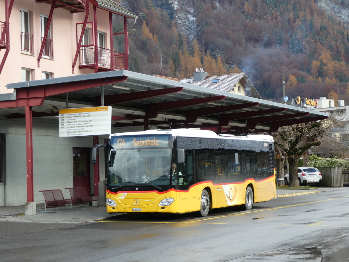 (230'929) - Flck, Brienz - Nr. 22/BE 868'722 - Mercedes am 27. November 2021 in Meiringen, Postautostation