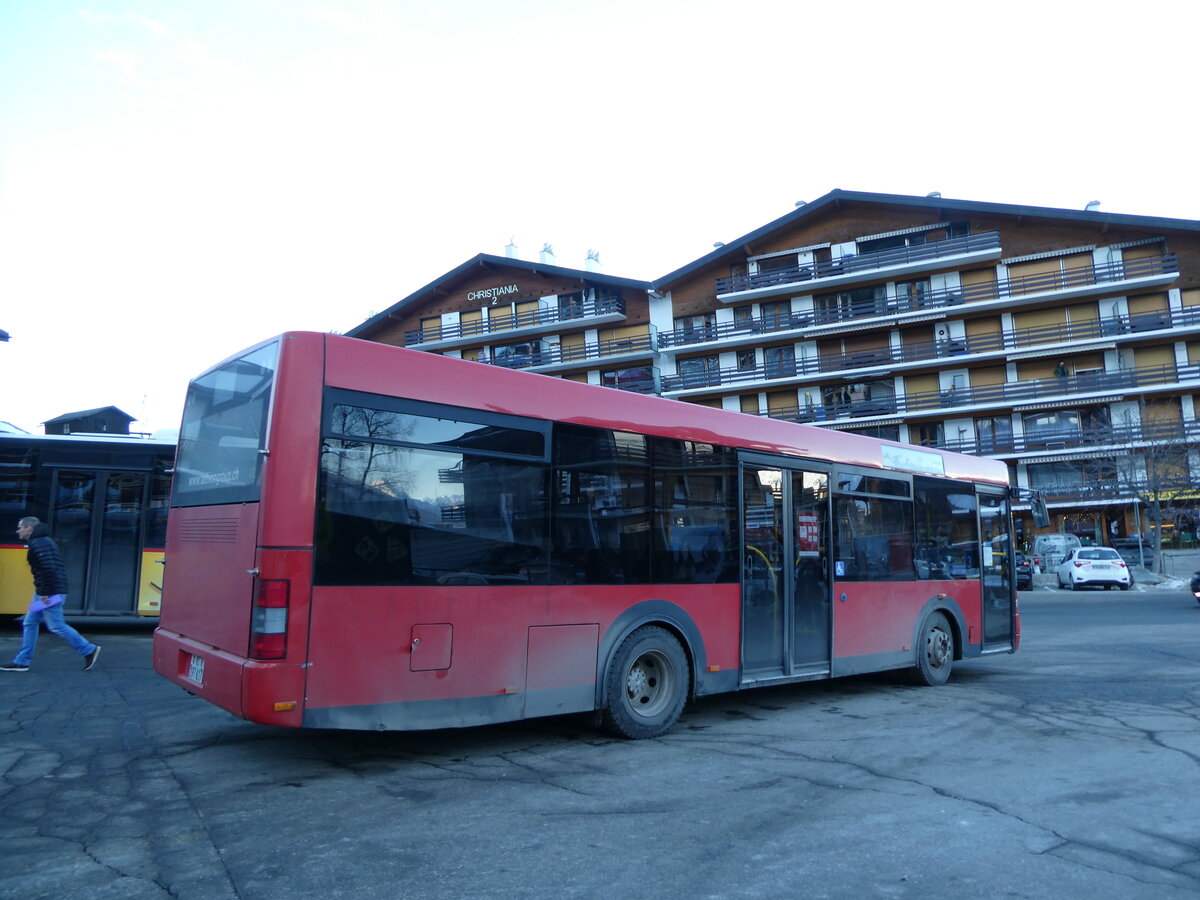 (231'631) - Lathion, Sion - Nr. 19/VS 197'617 - MAN/Gppel (ex AFa Adelboden Nr. 55) am 1. Januar 2022 in Haute-Nendaz, Tlcabine