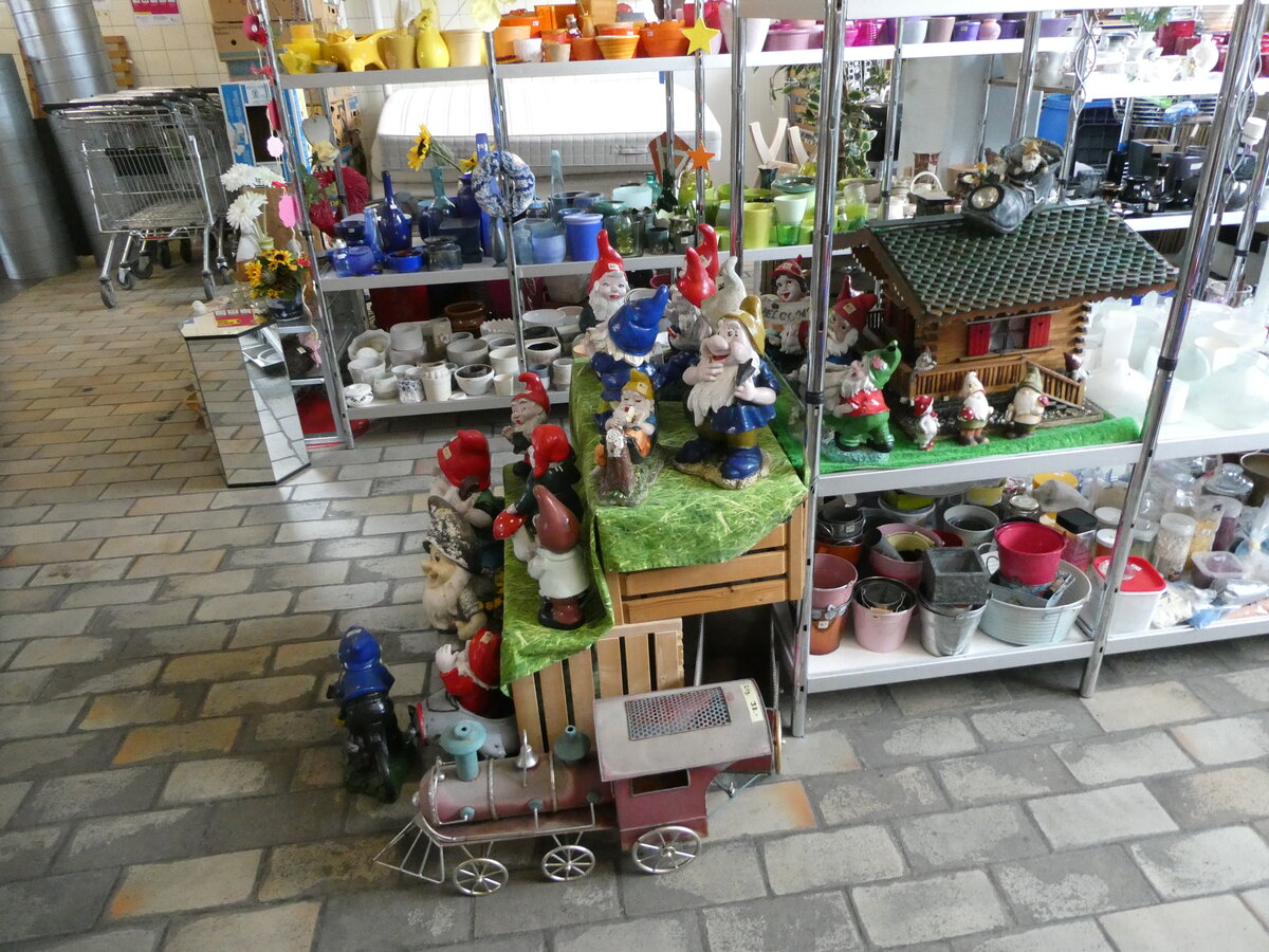 (231'781) - Zwergen-Ausstellung am 8. Januar 2022 im BrockiShop Thun