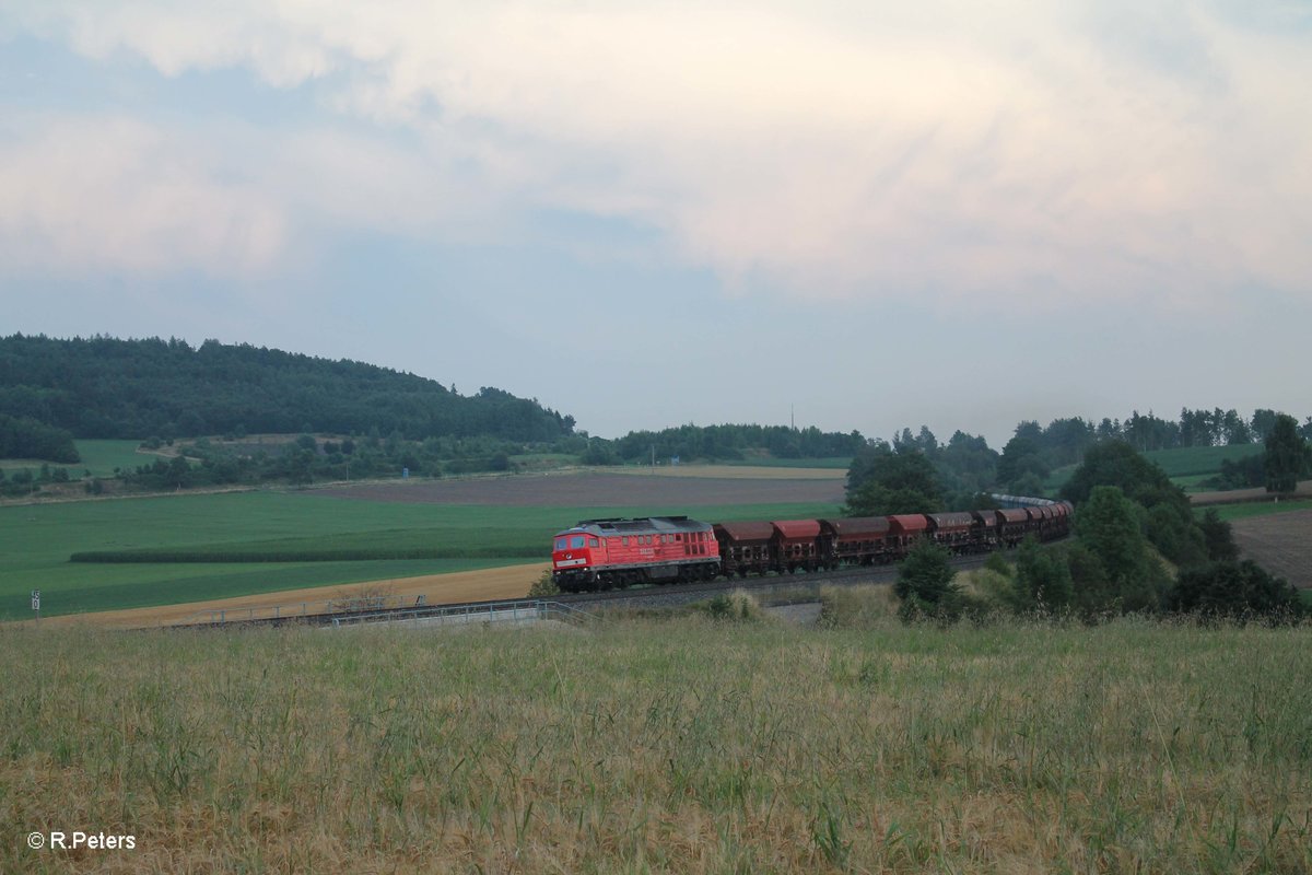 232 093-5 mit dem 51716 Nürnberg - Leipzig Engelsdorf bei Lengenfeld. 27.07.16