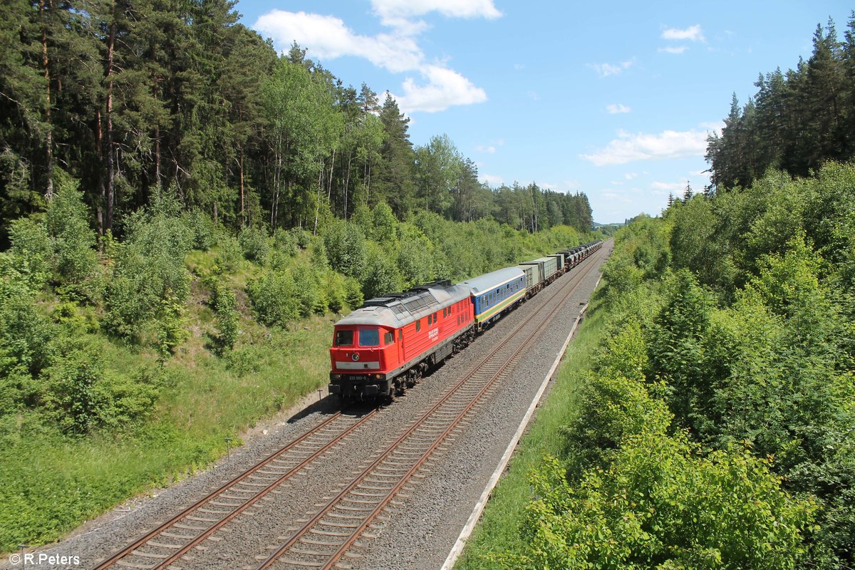 232 093-5 zieht den M47988 Wels - Zwickau bei Großwendern. 08.06.19