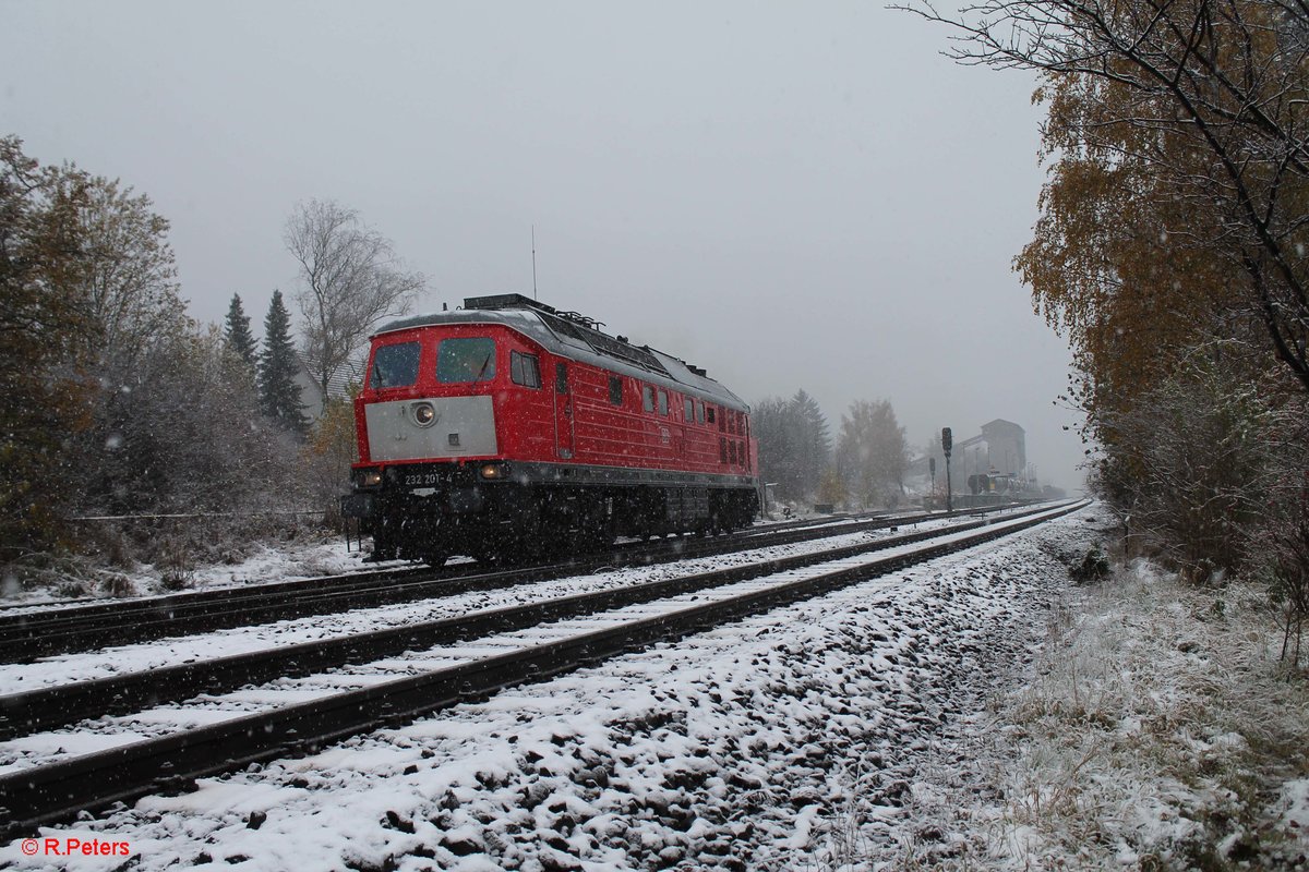 232 201-4 beim Umsetzen in Pechbrunn. 11.11.16