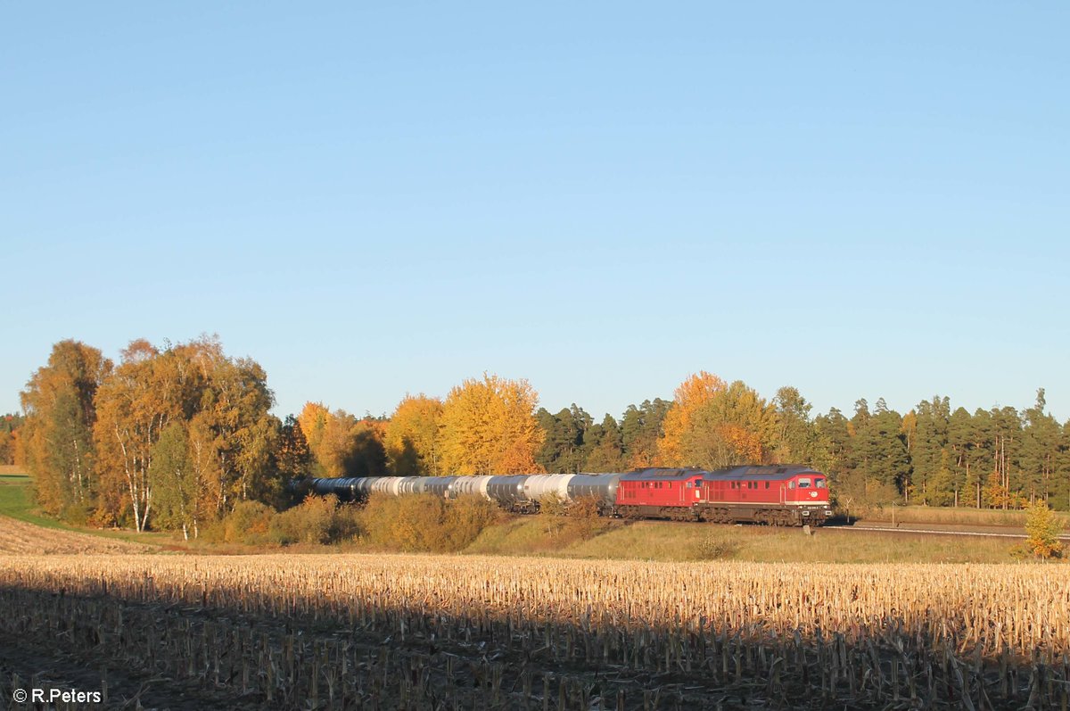 232 238 und 673 ziehen einen Kesselzug nach Vohburg bei Schönfeld. 13.10.17