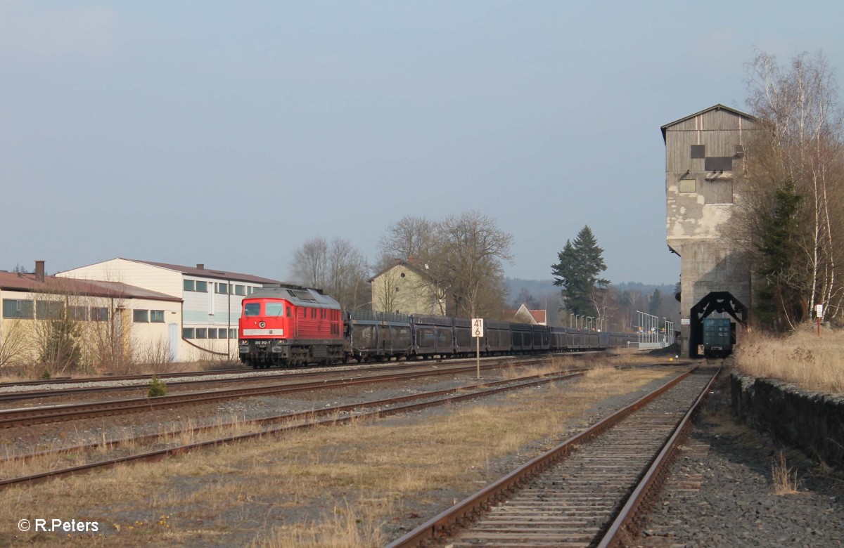 232 252-9 mit dem 49967 Gefco Autotransportzug NNR - XTCH in Pechbrunn. 24.03.15