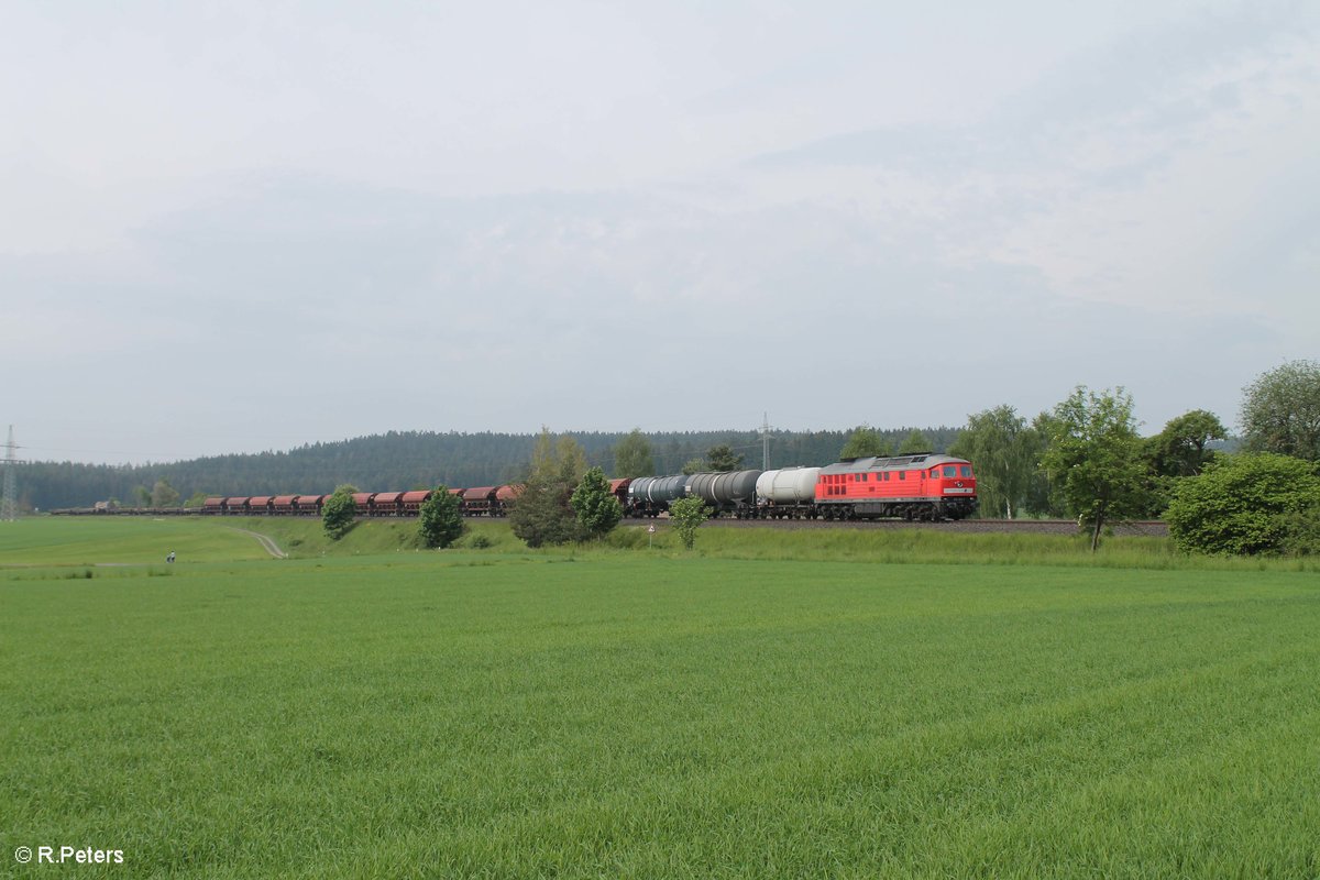 232 252 zieht kurz vor Marktleuthen den 51712 NNR - LE Frankenwald Umleiter. 28.05.16