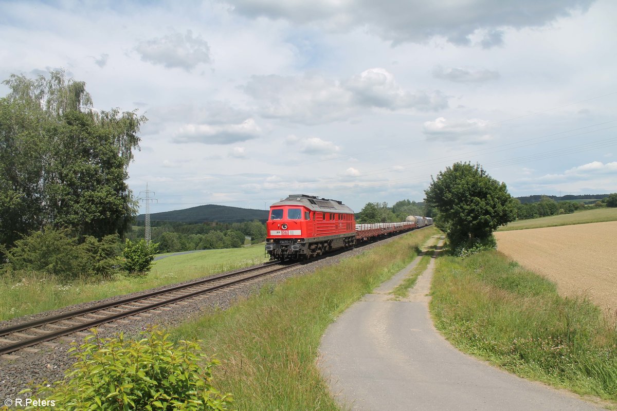 232 262 mit dem EZ 45366 Cheb - Nürnberg bei Brand bei Marktredwitz. 24.06.20