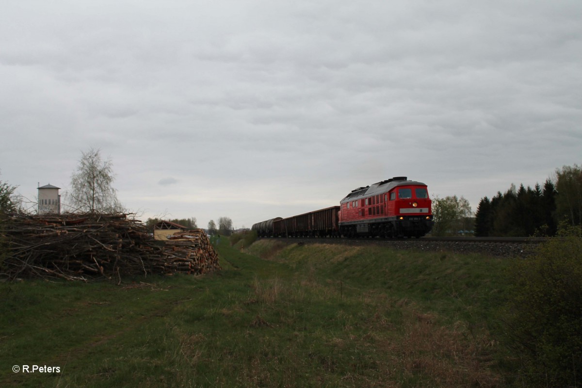 232 359-0 mit dem 51651 Leipzig Engelsdorf - Nürnberg Frankenwald Umleiter bei Waldershof. 15.04.14