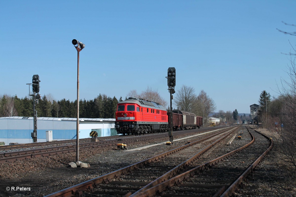 232 569-4 mit einem nur 3 Wagen 45365 Nrnberg - Cheb in Pechbrunn. 17.03.16