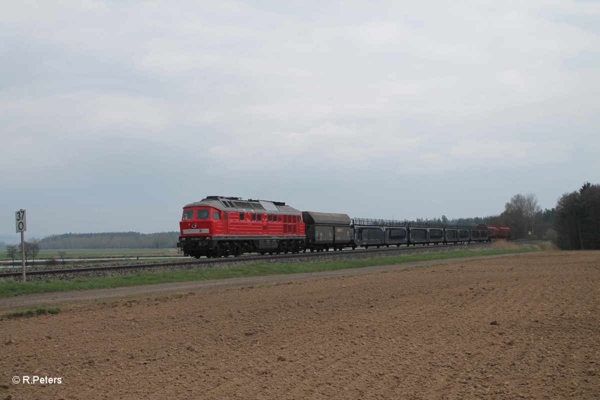 232 569-4 zieht mit dem 45365 NN - XTCH bei Oberteich vorbei. 11.04.14