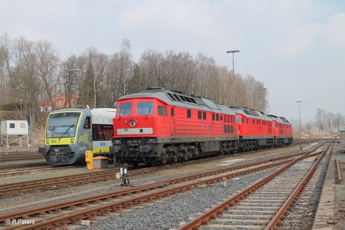 232 571. 232 609, 232 359 stehen abgestellt in Marktredwitz. 21-03.15