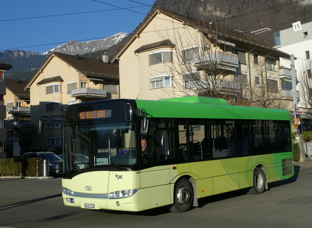 (232'297) - TPC Aigle - Nr. 681/VD 467'725 - Solaris am 22. Januar 2022 beim Bahnhof Aigle