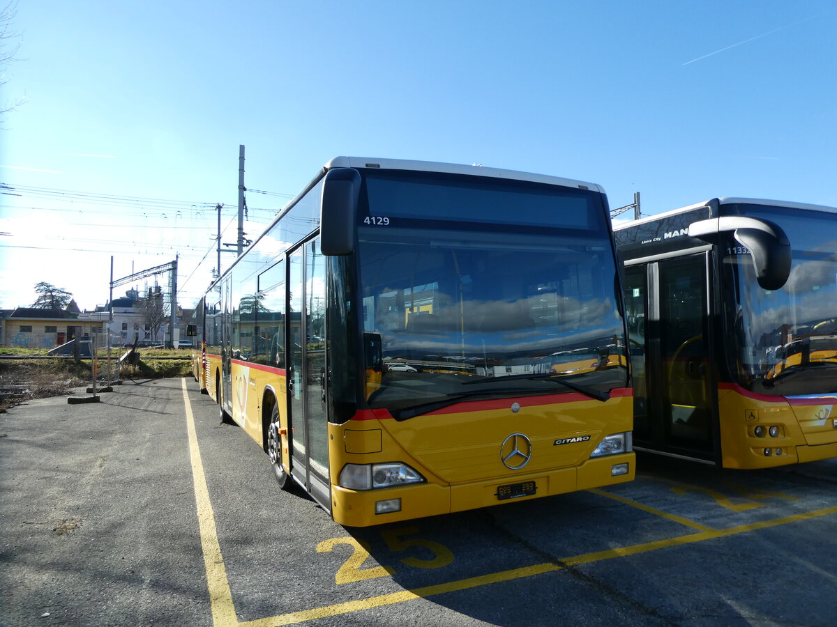 (232'505) - CarPostal Ouest - (VD 570'809) - Mercedes (ex SAPJV, L'Isle Nr. 13) am 30. Januar 2022 in Yverdon, Garage