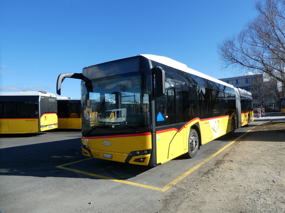 (232'519) - CarPostal Ouest - VD 604'486 - Solaris am 30. Januar 2022 in Yverdon, Garage