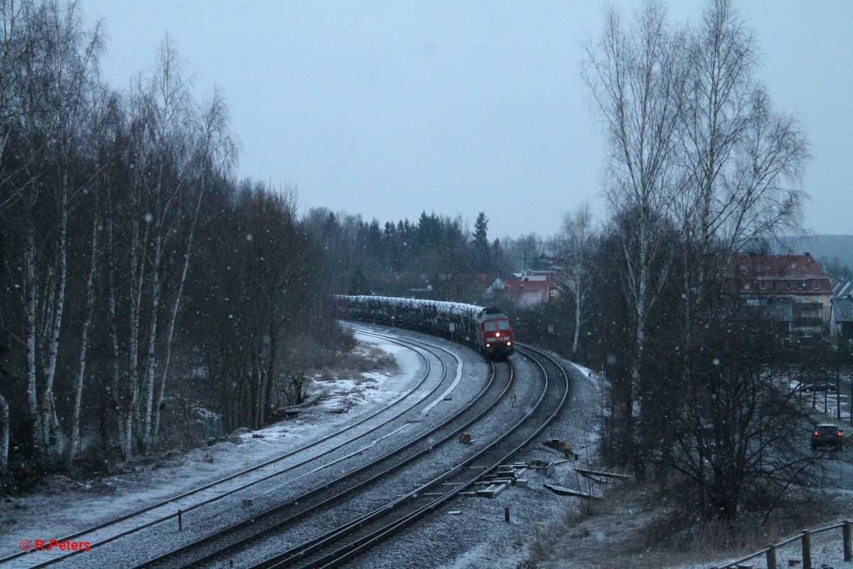 233 176 bei der Einfahrt in Marktredwitz mit dem 51683 Zwickau - Nürnberg. 28.02.15