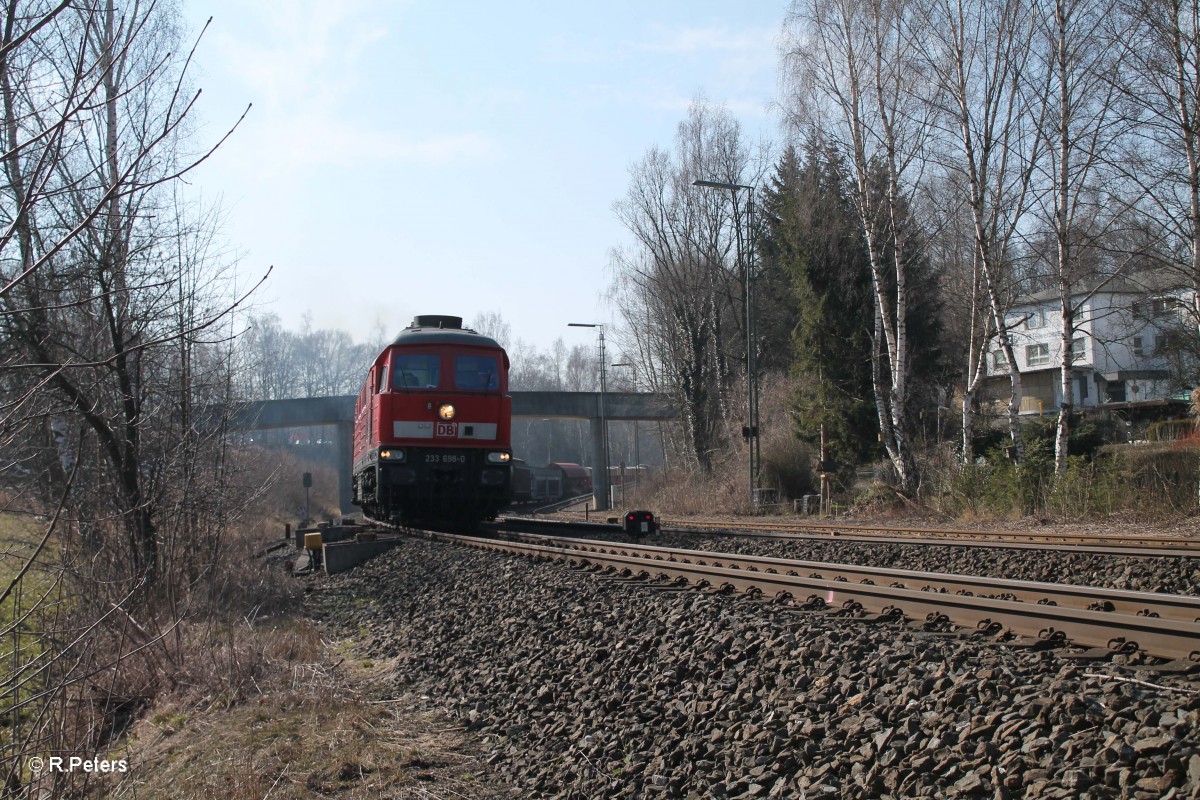 233 698-0 verlsst Marktredwitz mit dem 51712 Frankenwald-Umleiter Nrnberg - Leipzig Engelsdorf. 18.03.16