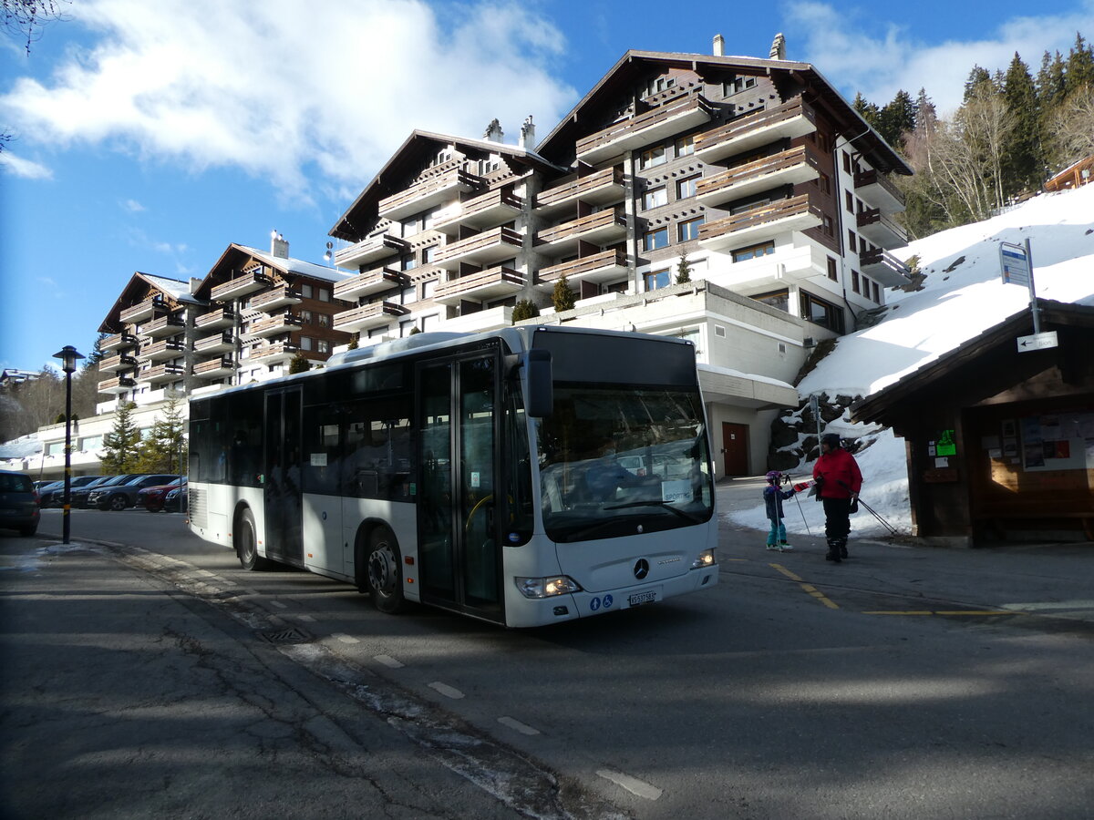 (233'002) - Interbus, Kerzers - VS 537'583 - Mercedes (ex DRB Ingoldstadt/D) am 20. Februar 2022 in Les Collons, Office Tourisme (Einsatz Theytaz)