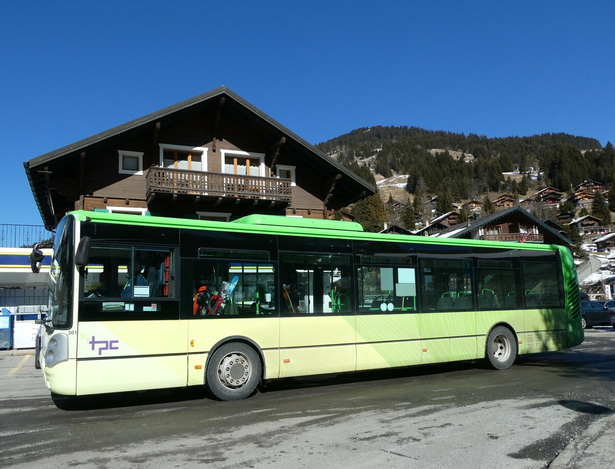 (233'186) - TPC Aigle - Nr. 301/VD 1201 - Irisbus am 26. Februar 2022 in Morgins, Place d'Eglise