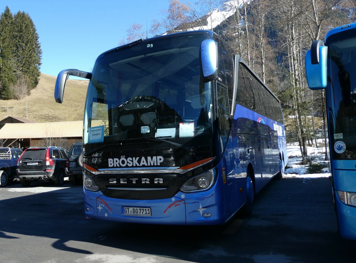 (233'196) - Aus Deutschland: Brskamp, Harsewinkel - Nr. 11/GT-BO 7711 - Setra am 26. Februar 2022 in Champry, Petit Paradis