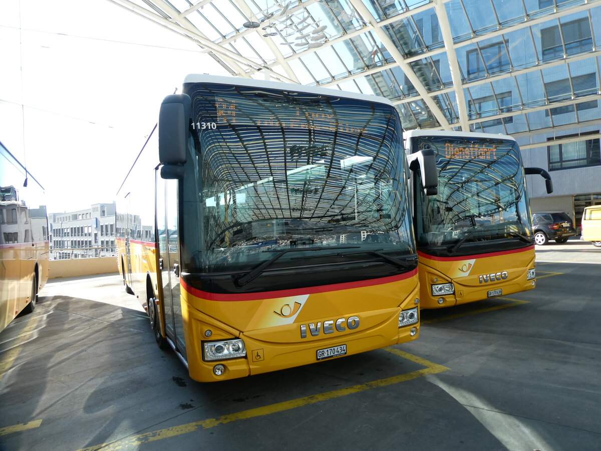 (233'607) - PostAuto Graubnden - GR 170'434 - Iveco (ex Lagerfahrzeug Iveco) am 9. Mrz 2022 in Chur, Postautostation