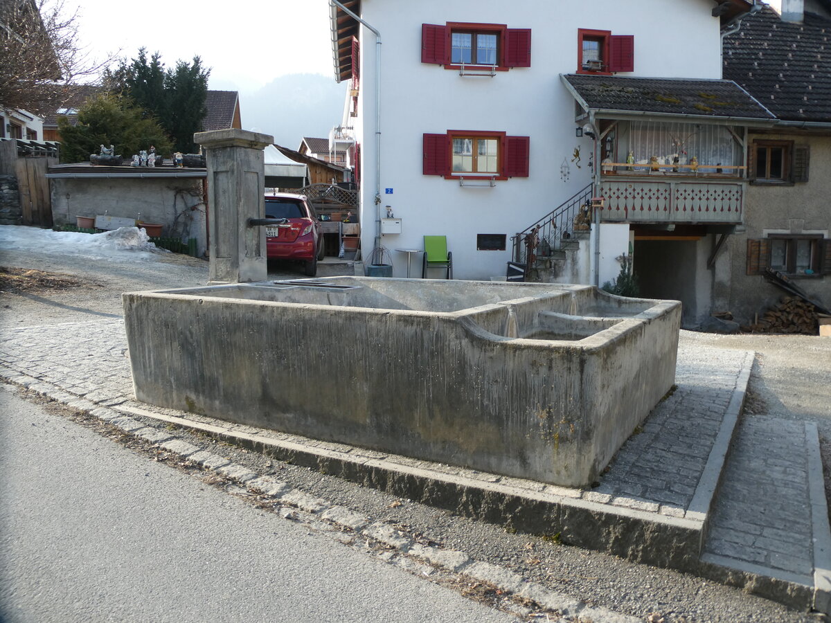 (233'737) - Brunnen von 1989 am 11. Mrz 2022 in Frstenaubruck