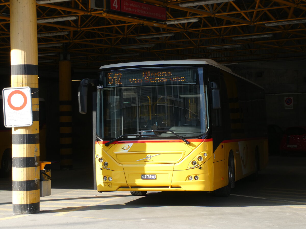 (233'749) - PostAuto Graubnden - GR 162'979 - Volvo am 11. Mrz 2022 in Thusis, Postautostation