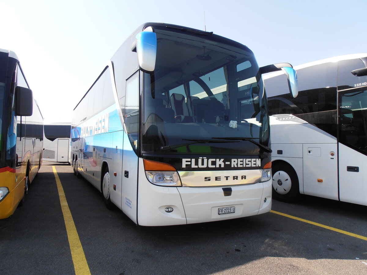 (233'985) - Flck, Brienz - FR 2723 U - Setra am 20. Mrz 2022 in Kerzers, Interbus