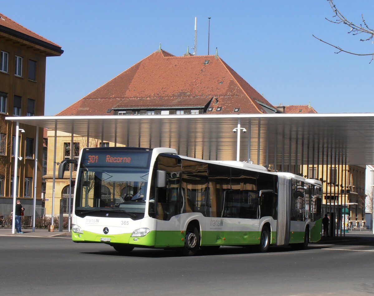 (234'091) - transN, La Chaux-de-Fonds - Nr. 365/NE 145'365 - Mercedes am 26. Mrz 2022 beim Bahnhof La Chaux-de-Fonds