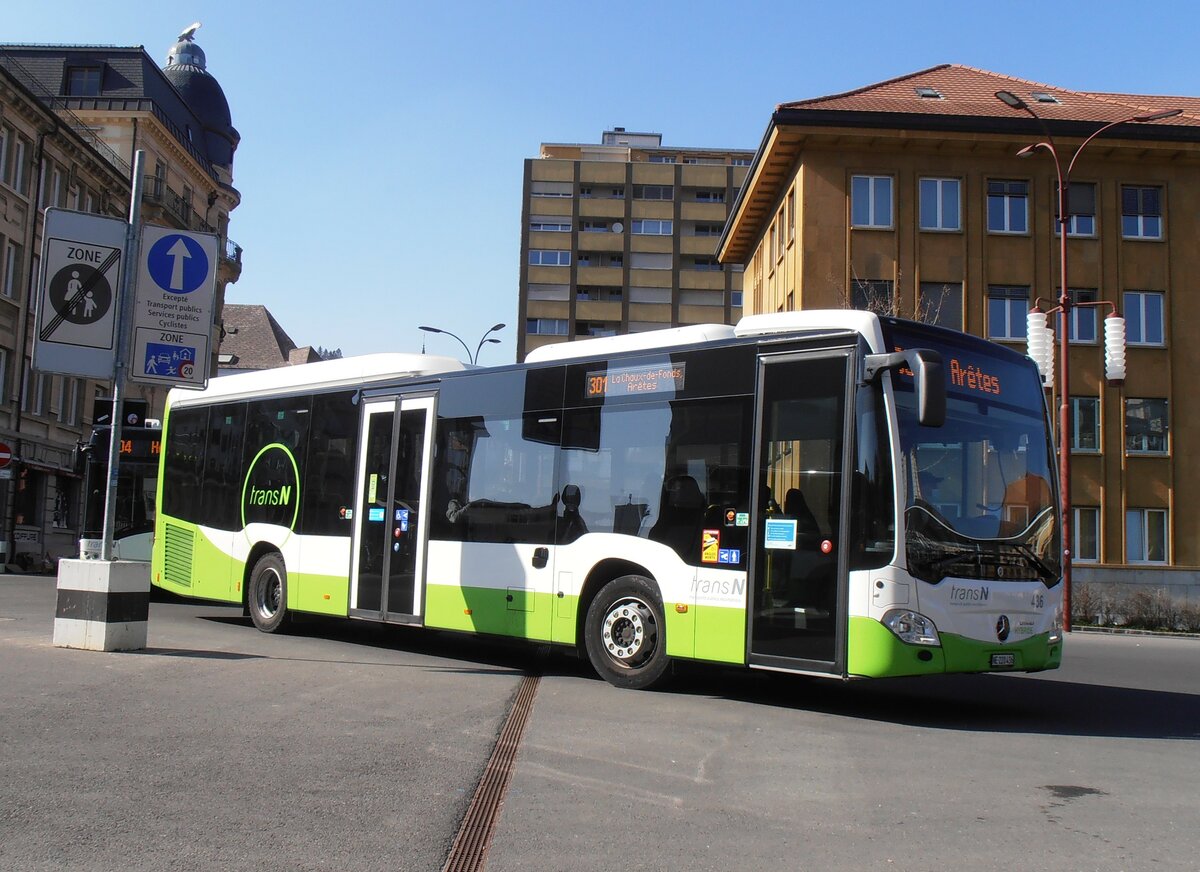 (234'093) - transN, La Chaux-de-Fonds - Nr. 436/NE 220'436 - Mercedes am 26. Mrz 2022 beim Bahnhof La Chaux-de-Fonds