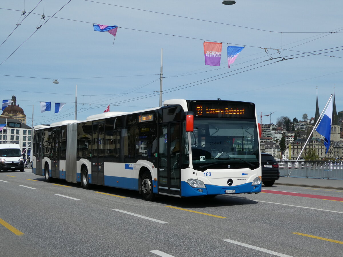 (234'424) - VBL Luzern - Nr. 163/LU 164'526 - Mercedes am 11. April 2022 in Luzern, Bahnhofbrcke