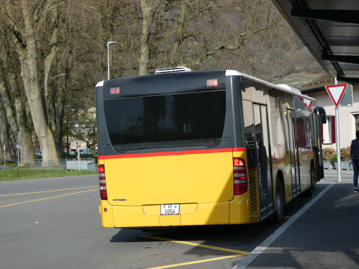 (234'535) - MOB Montreux - Nr. 33/VD 1054 - Mercedes am 15. April 2022 beim Bahnhof Vouvry