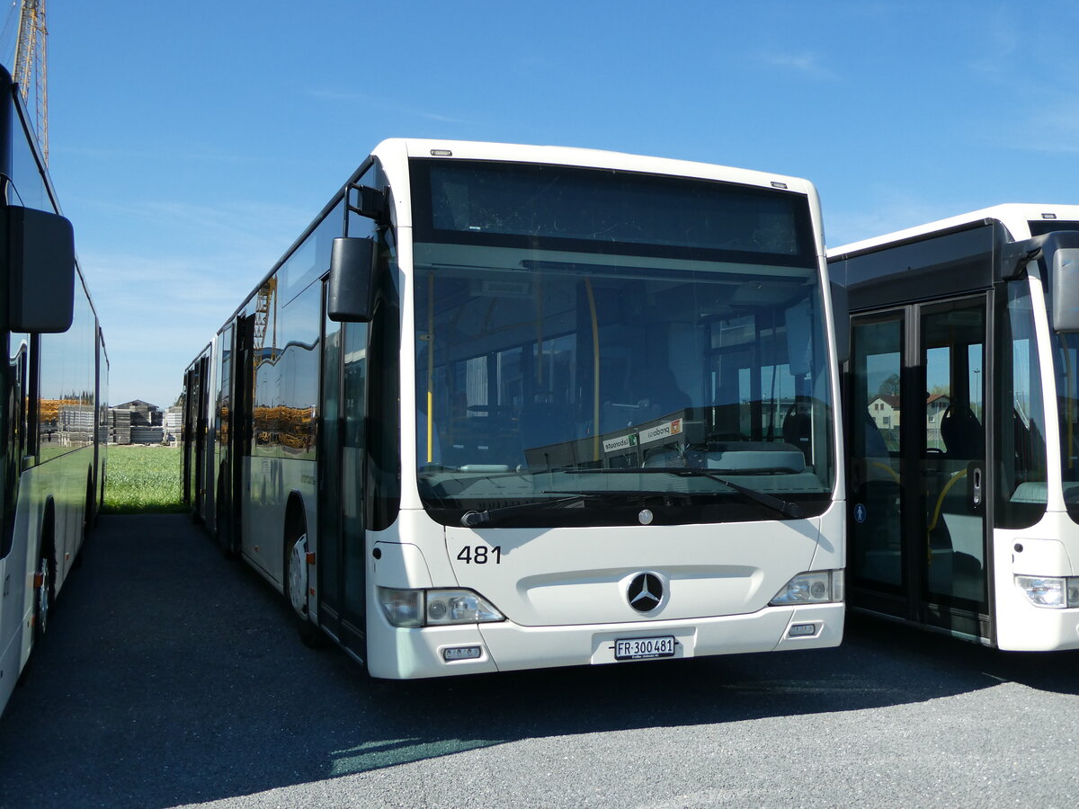 (234'715) - Intertours, Domdidier - Nr. 481/FR 300'481 - Mercedes (ex Nr. 211; ex STI Thun Nr. 135) am 18. April 2022 in Domdidier, Garage