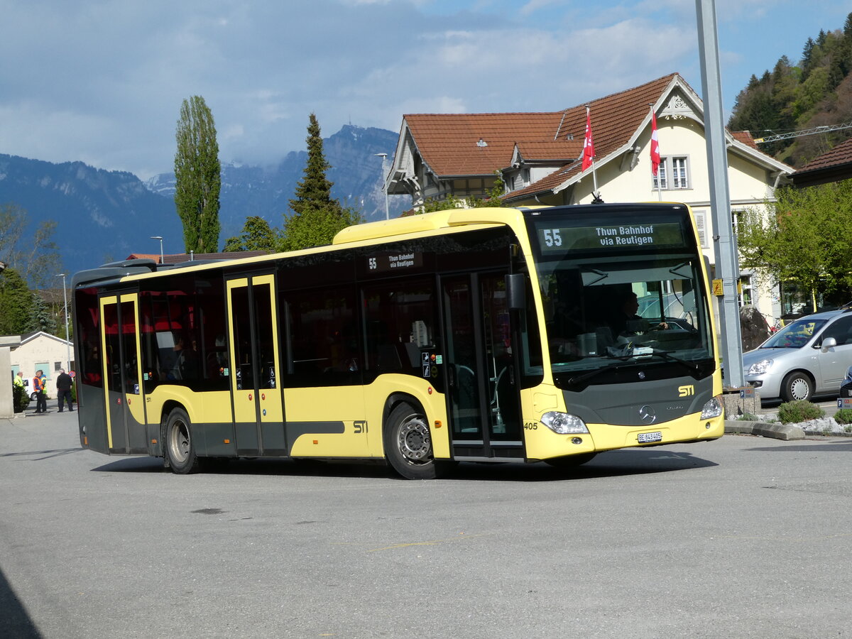 (234'863) - STI Thun - Nr. 405/BE 843'405 - Mercedes am 26. April 2022 beim Bahnhof Wimmis