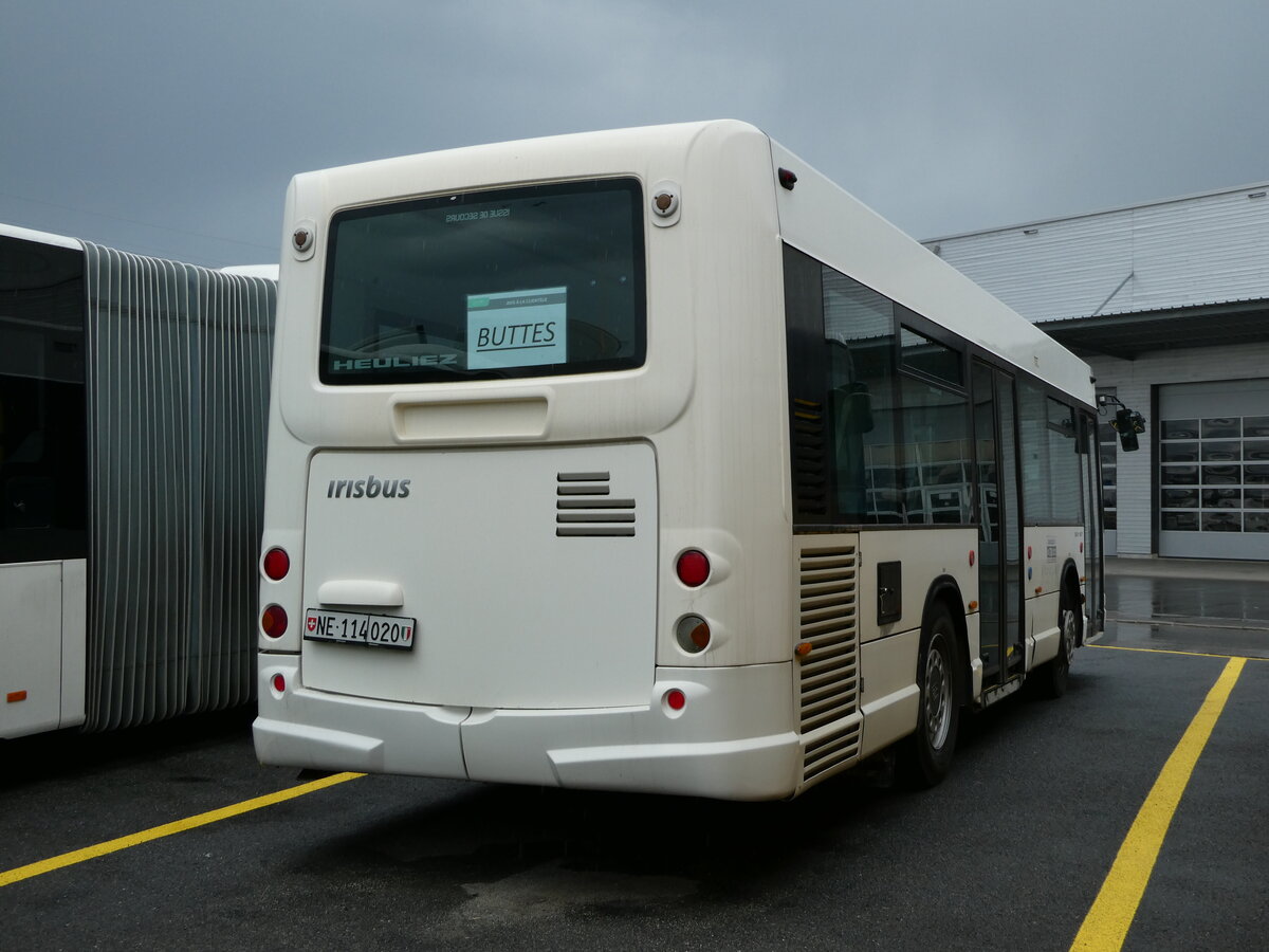 (234'987) - Taxicab, Neuchtel - NE 114'020 - Irisbus am 30. April 2022 in Kerzers, Interbus