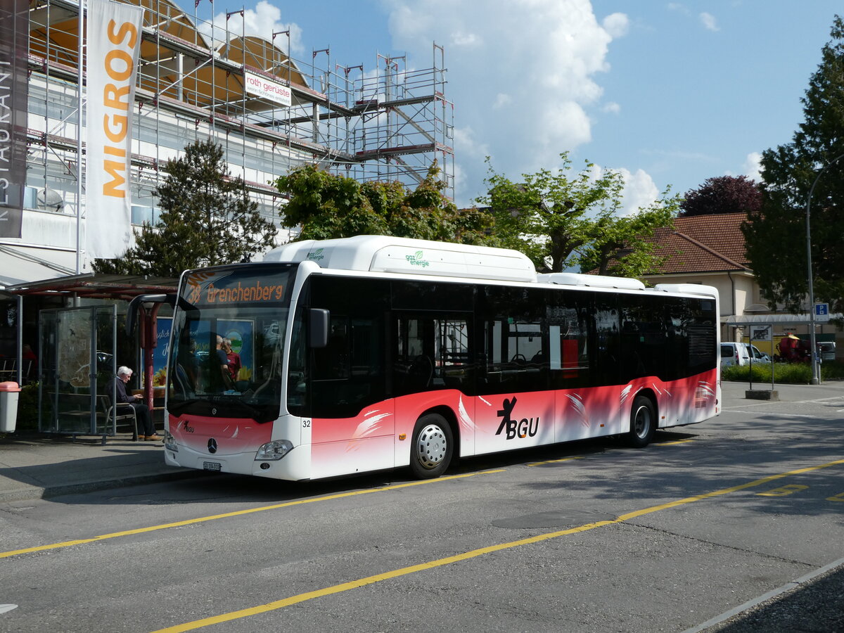 (235'121) - BGU Grenchen - Nr. 32/SO 104'010 - Mercedes am 4. Mai 2022 beim Bahnhof Grenchen Sd