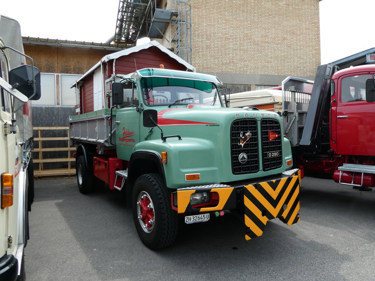 (235'346) - Holdener, Oberiberg - ZH 32'645 U - Saurer am 7. Mai 2022 in Attikon, Wegmller