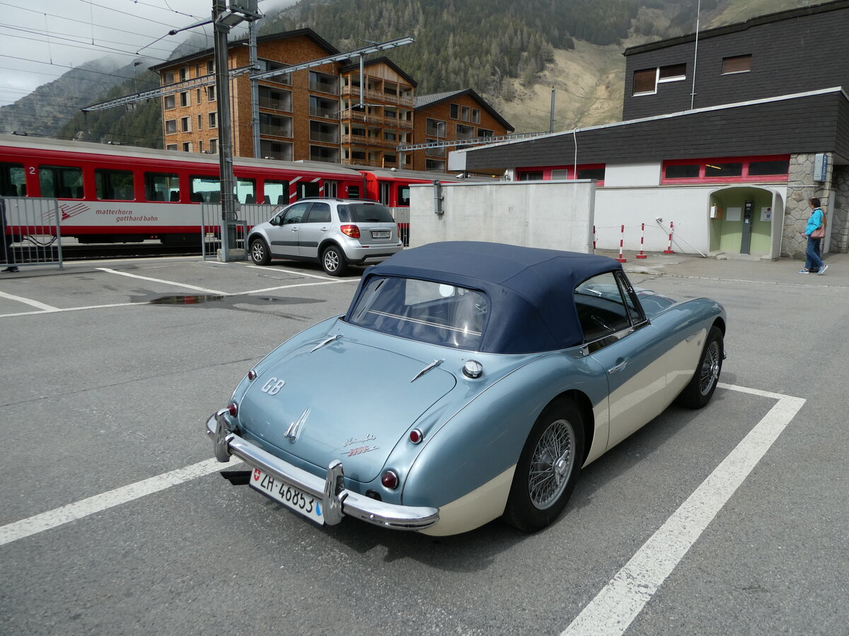 (235'497) - Austin-Healey - ZH 46'853 - am 8. Mai 2022 beim Bahnhof Andermatt