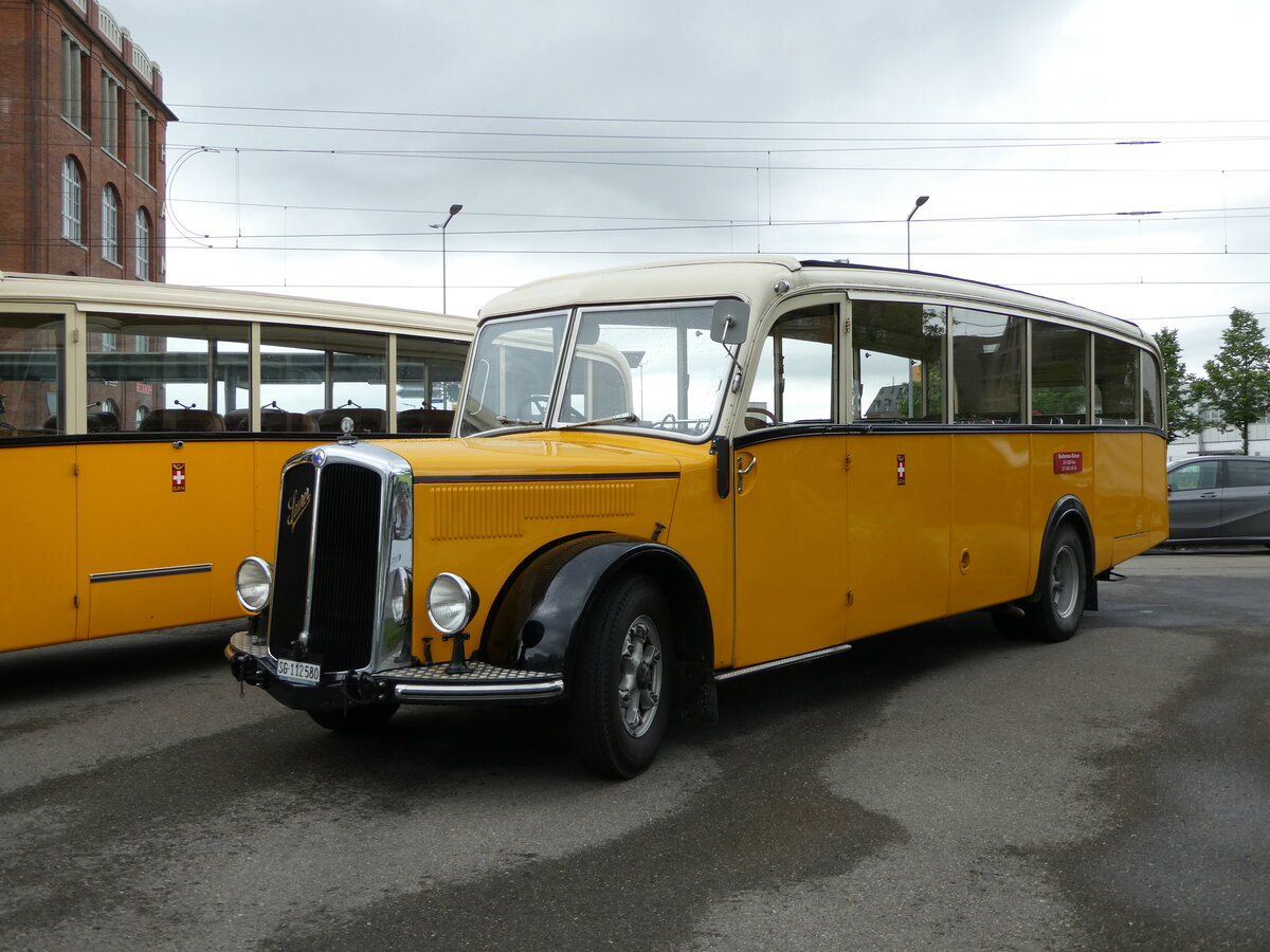 (235'764) - Baumgartner, Horn - Nr. 4/SG 112'580 - Saurer/Saurer (ex Nr. 2; ex Montegazzi, Riva San Vitale; ex AMSA Chiasso Nr. 20; ex OAK Wangen a.A. Nr. 10; ex P 23'082; ex P 2134) am 21. Mai 2022 beim Bahnhof Arbon 