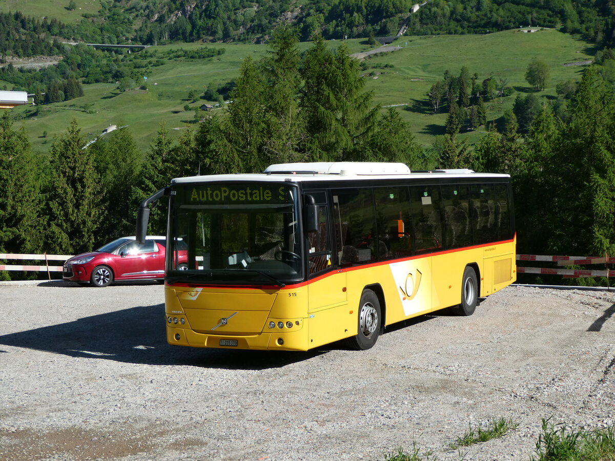 (236'215) - AutoPostale Ticino - Nr. 515/TI 215'370 - Volvo am 26. Mai 2022 in Airolo, Neue Garage Marchetti